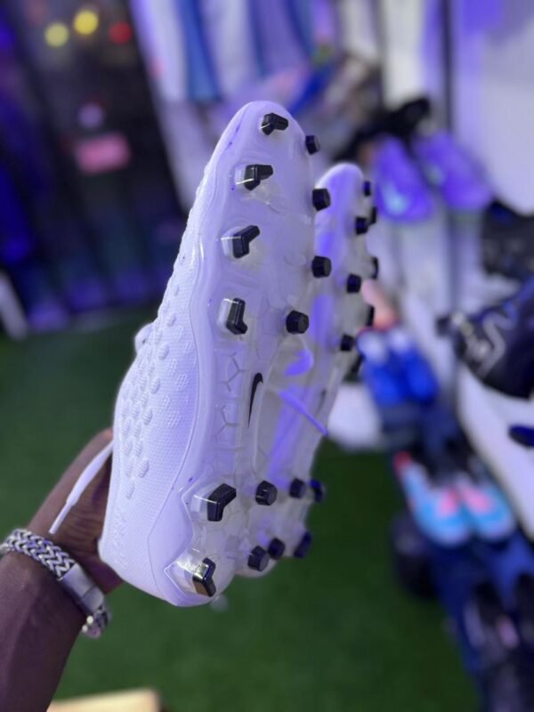 Nike Phantom Football Boots (FG/AG) Size 38-45